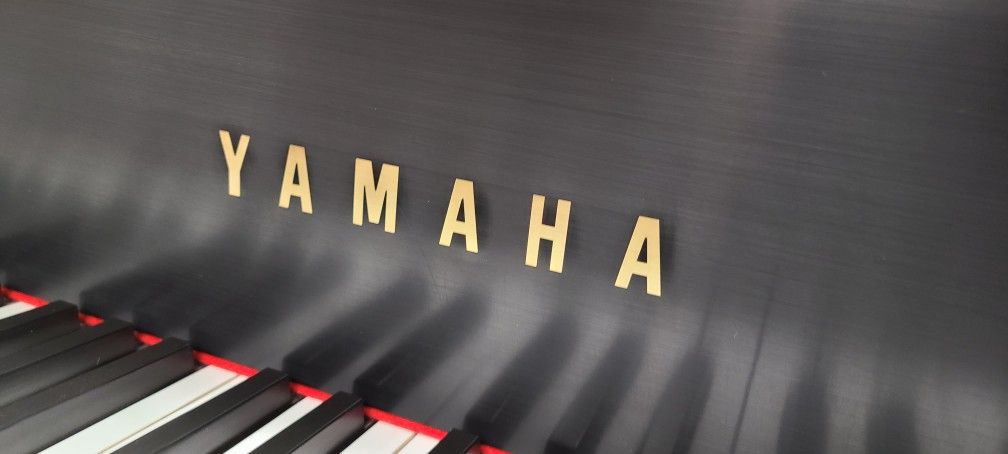 Yamaha G2 Parlor Grand Piano EXCELLENT Condition