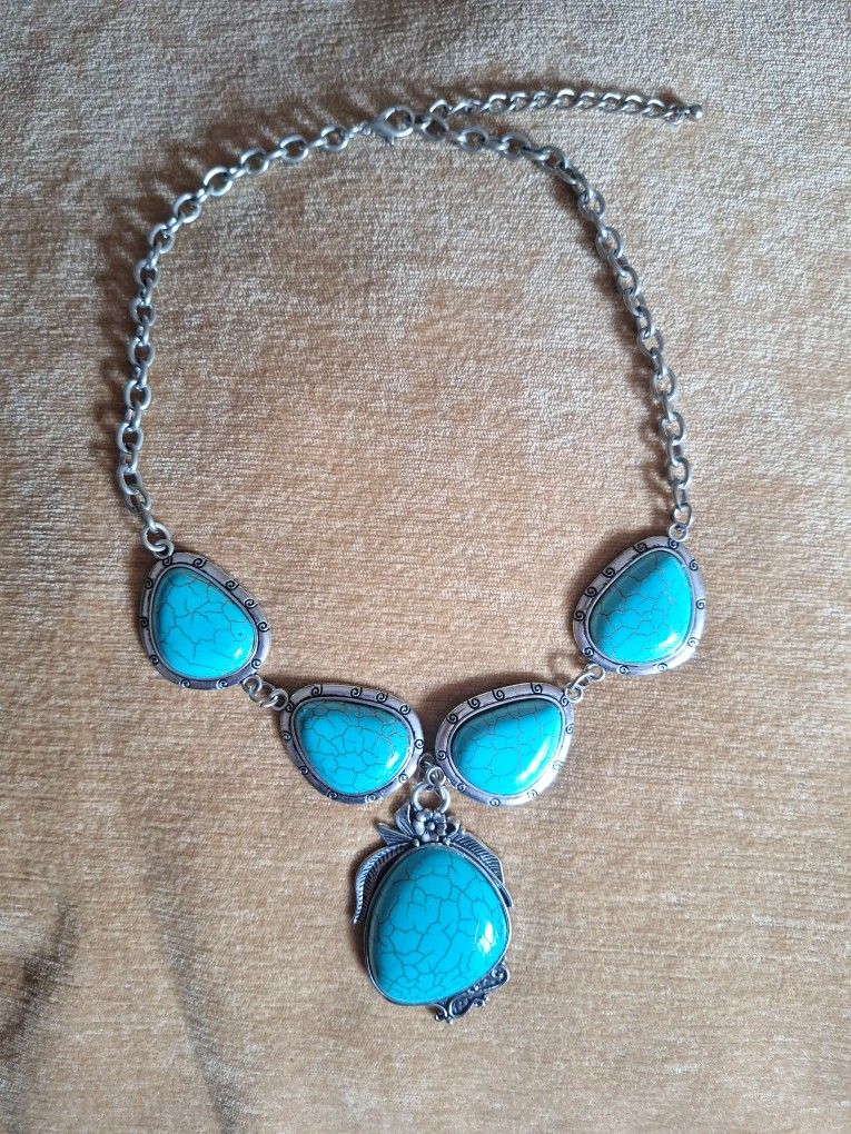 💝Statement Piece Silver Tone Turquoise Pendant Necklace Set for Women
💖