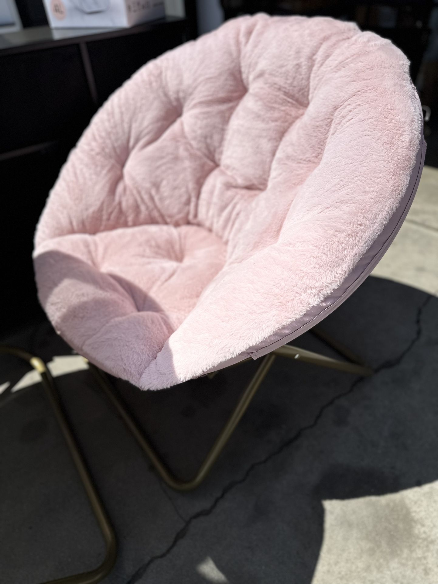 Saucer Chair