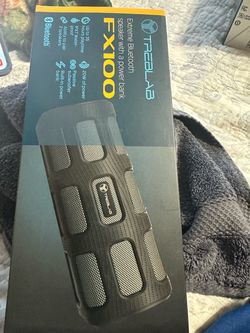 Bluetooth speaker un box brand new