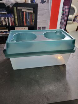 Dog/Cat Food storage feeder