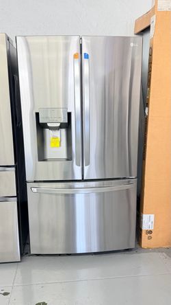 New LG French Door Refrigerator With Dual Ice Maker