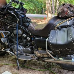 1984 yamaha 1200 venture royal (Trades or obo)