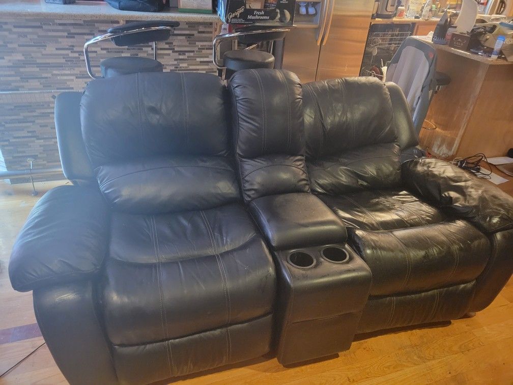 Free Leather Dual Recliner Loveseat / Sofa