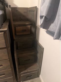 Bunk bed stair case
