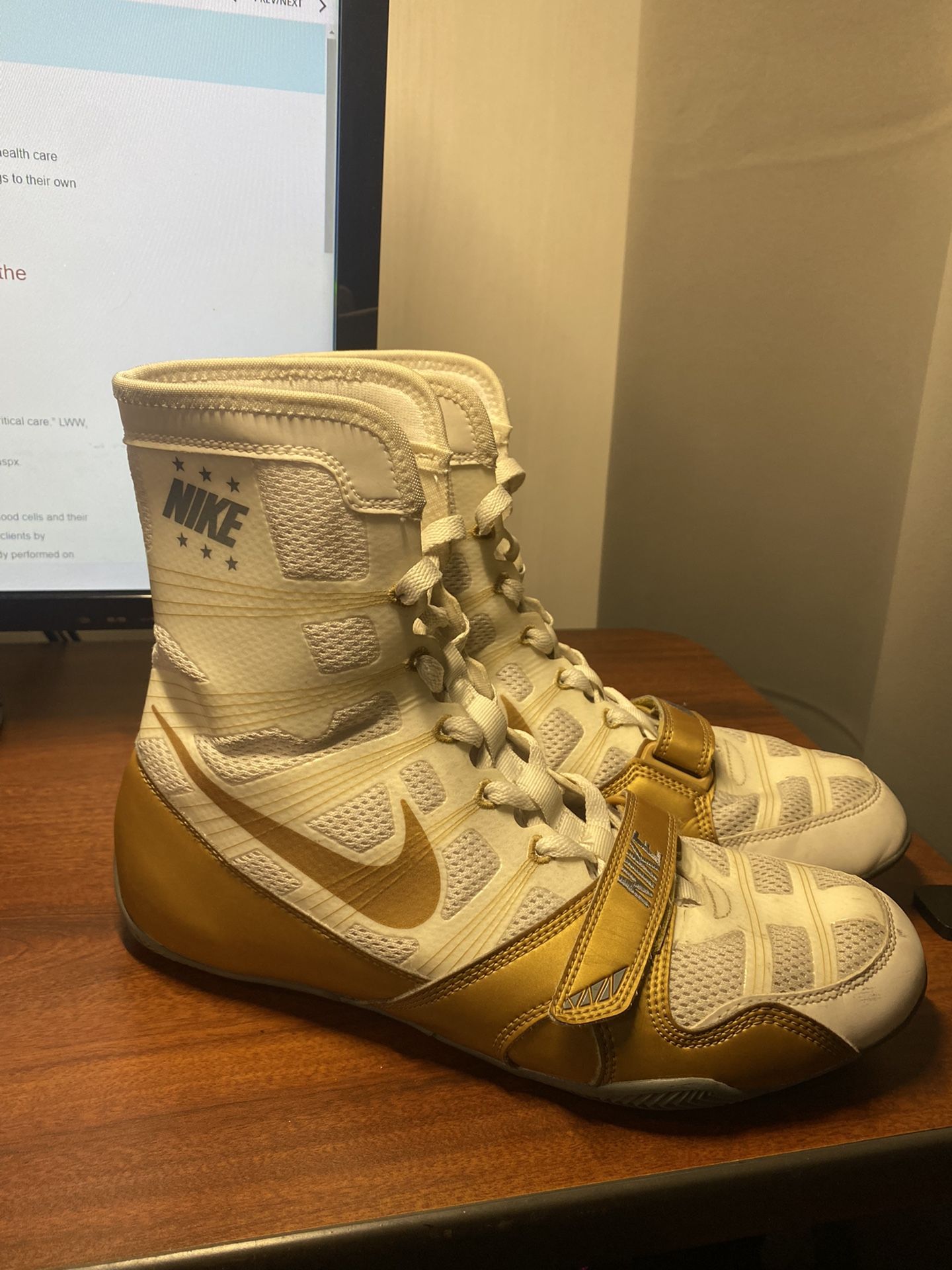 Nike hyperko cheap white gold