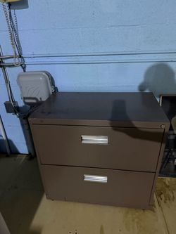 FREE filing cabinet