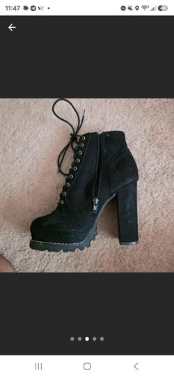Akira heels