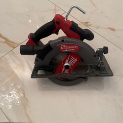 Circular Saw Milwaukee