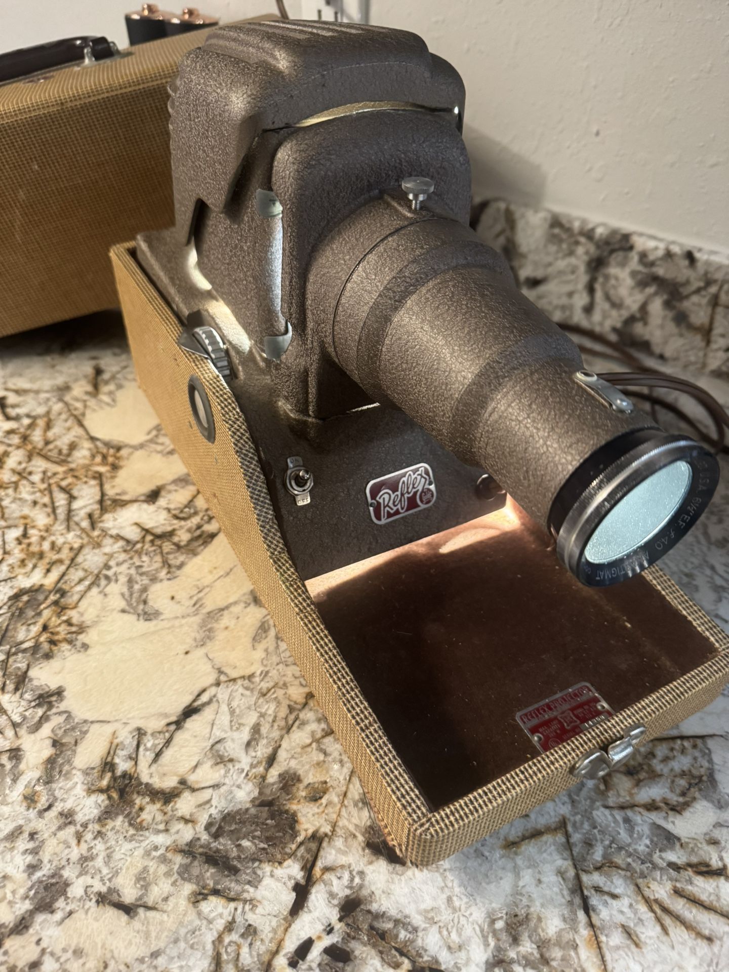 Reflex Projector - for 2 1/4 X 2 1/4 Slides. Works.