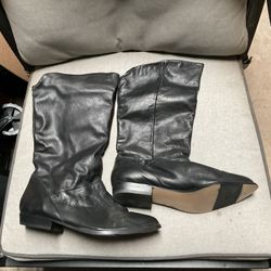 Like New Ladies Size 8 Black Boots