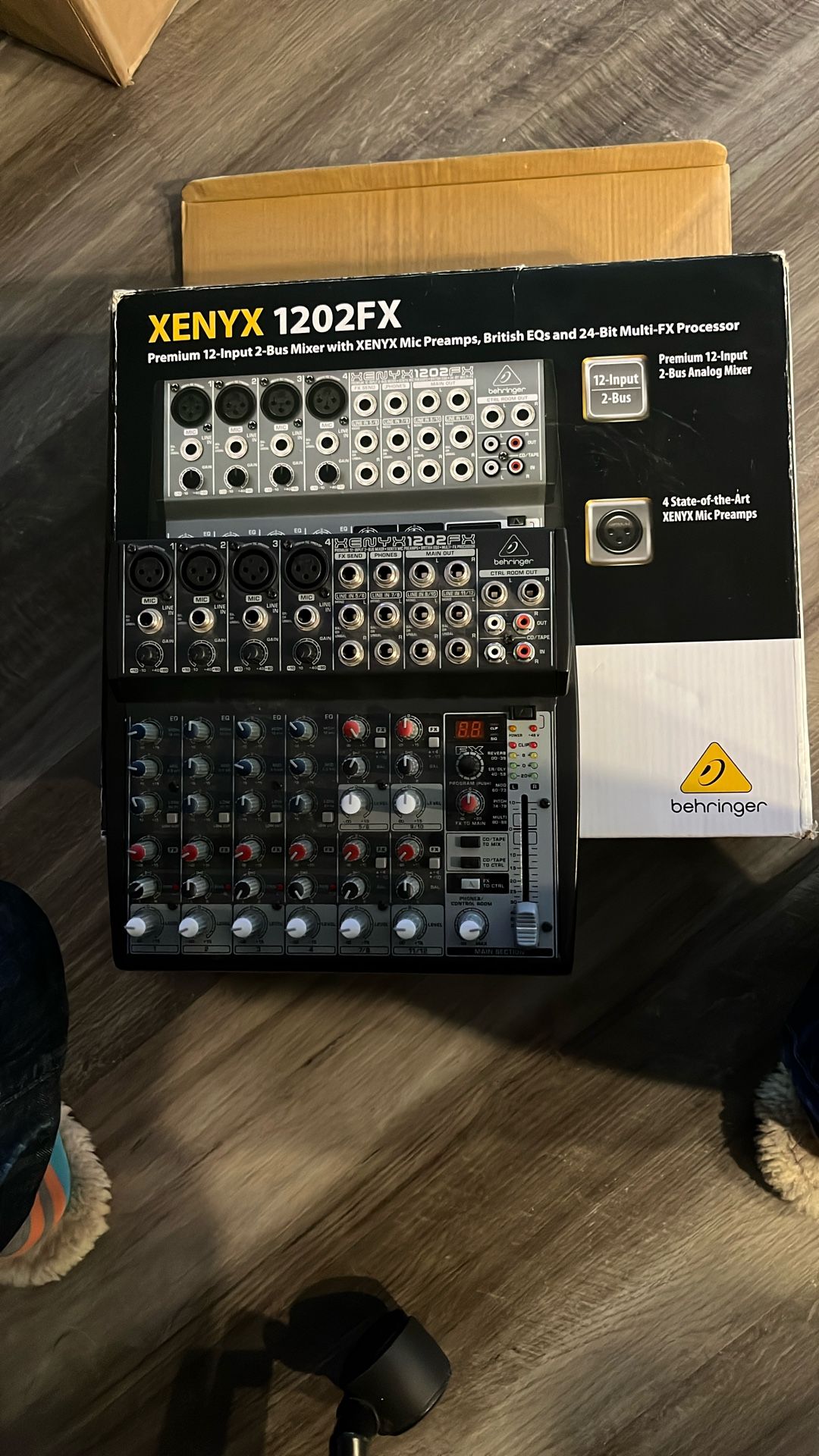 BEHRINGER XENYX 1202FX