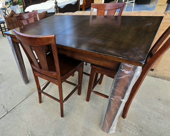 Dining Table Set