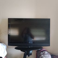 40" APEX LCD TV