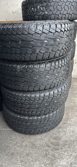 35/12.50/18 Falken Wildpeak Tires