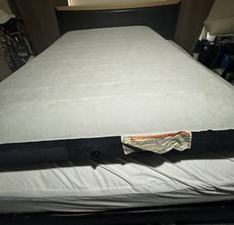 Queen Size Inflatable Mattress 