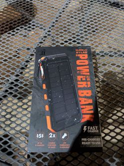 Lax 10,000 Mah Solar Power Bank With LED Light And Compass New