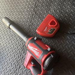 Milwaukee M12