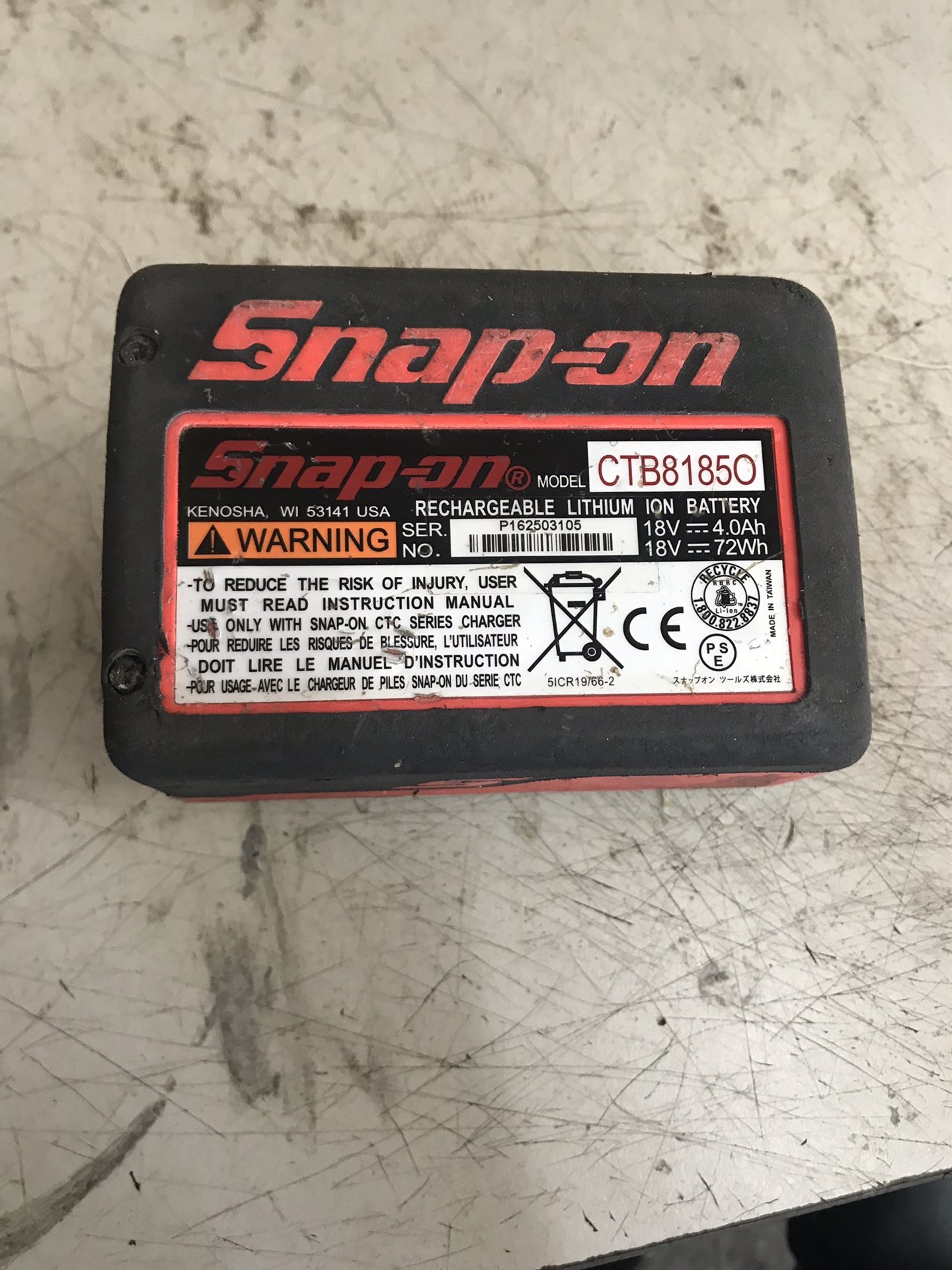 Snop on battery