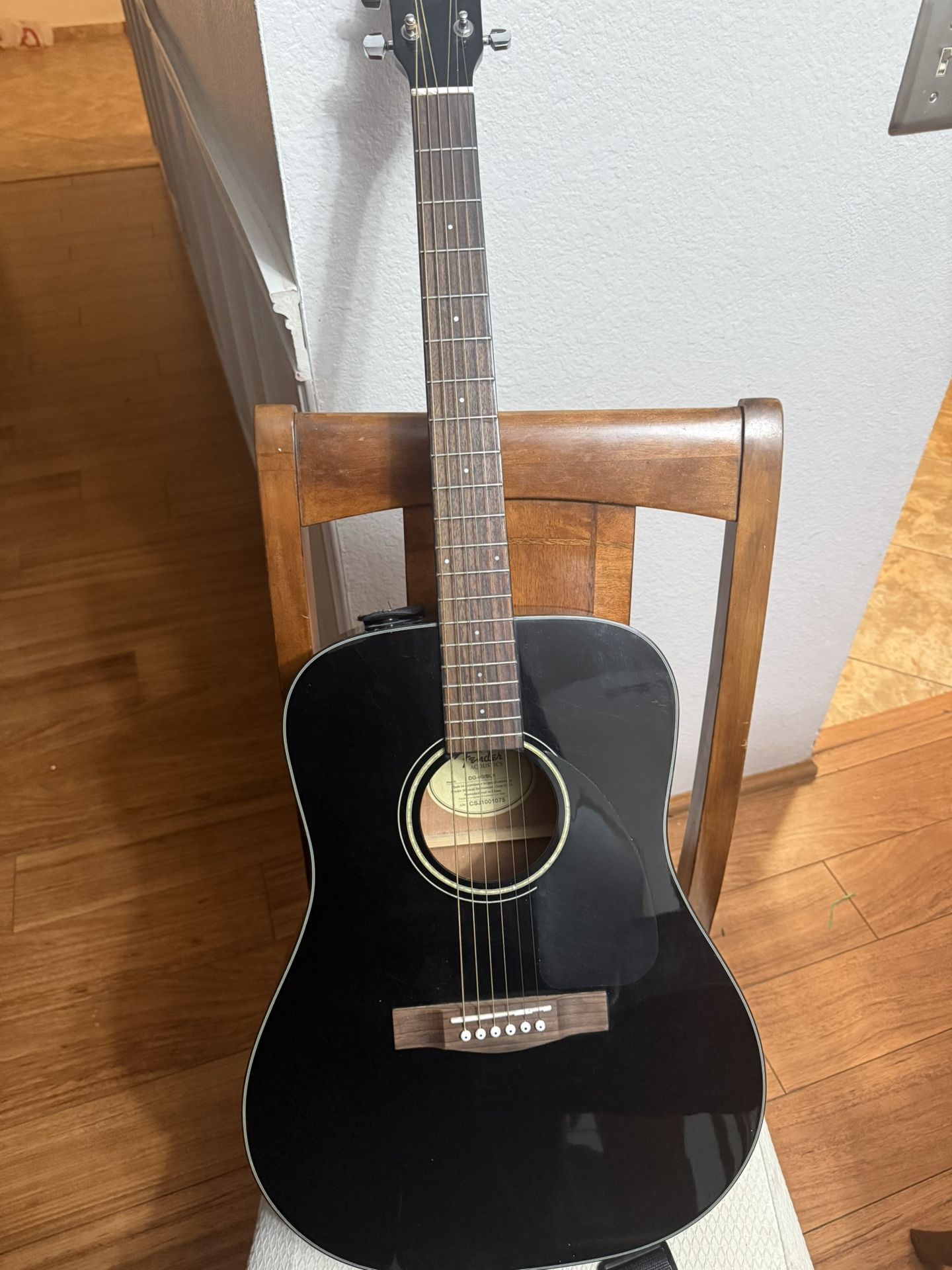 Trading Fender DG-60/BLK for Acordeón