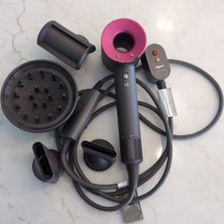 Dyson Hair Dryer With Attachments