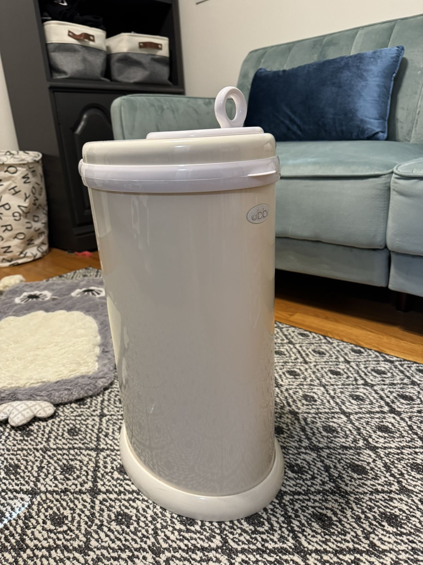 UBBI Diaper Pail