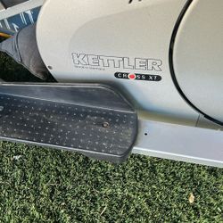 elliptical cross trainer