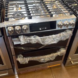 GE profile 30” gas range with double oven