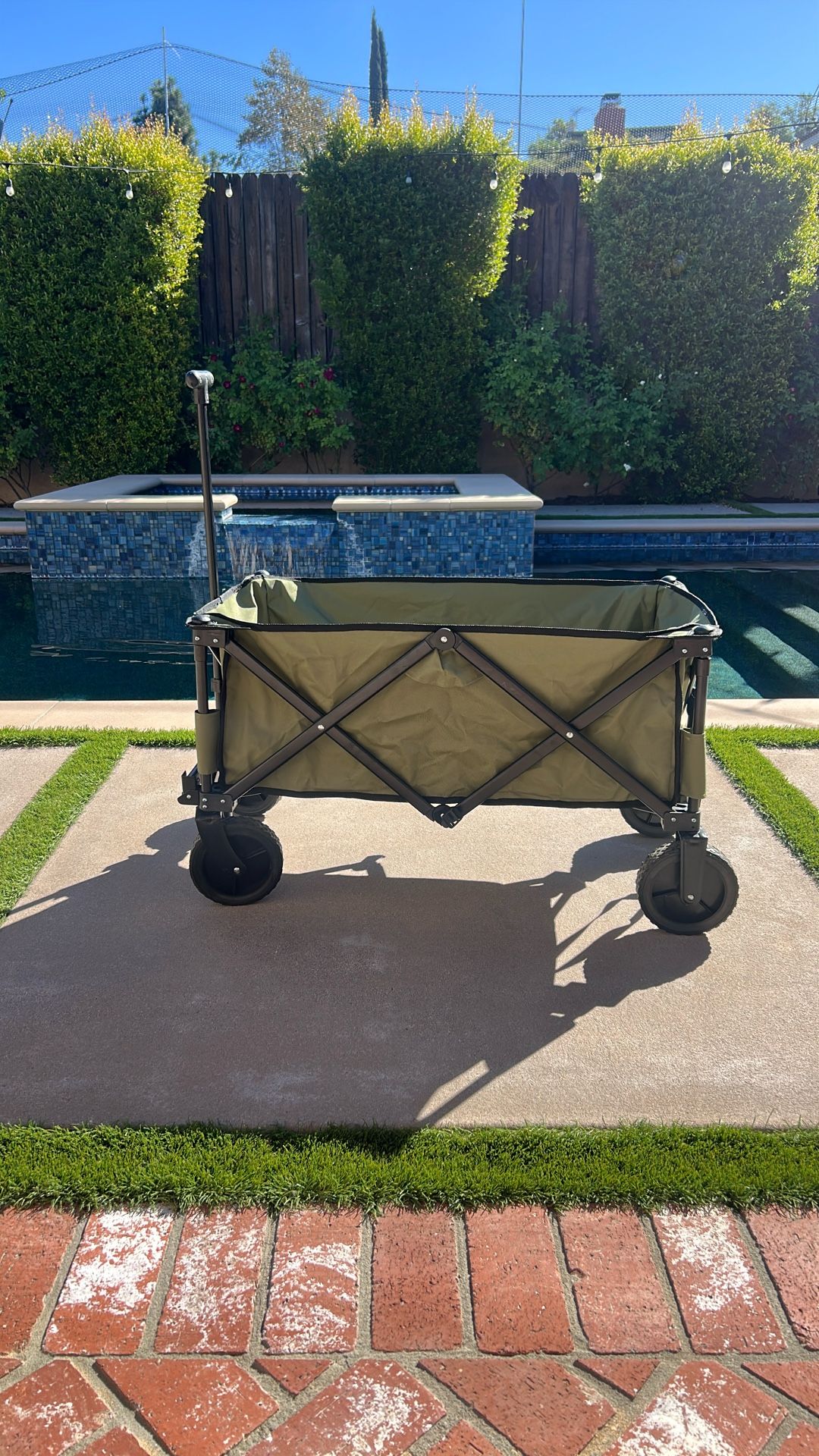 Collapsible wagon