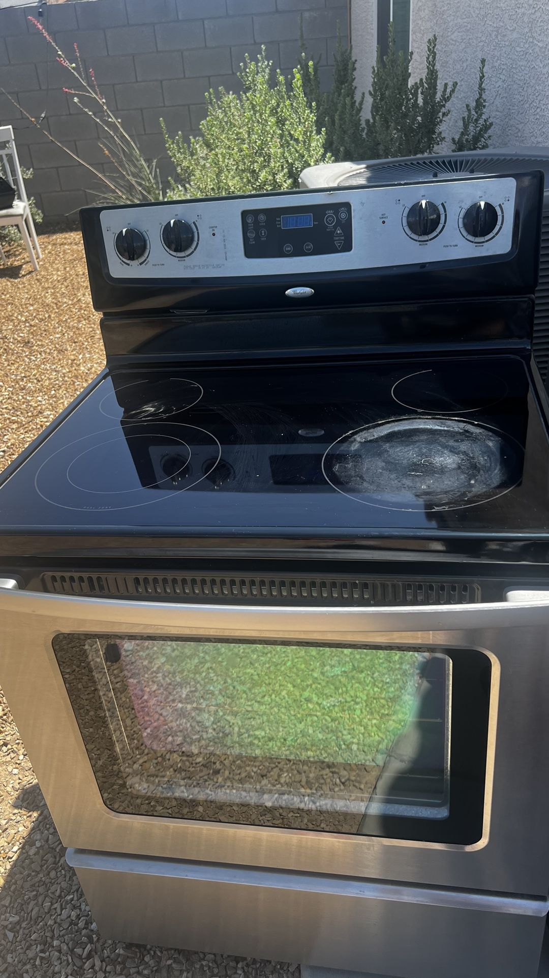 Stove, Dishwasher, Microwave