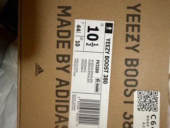 Adidas Yeezy Boost 380 Alien Size 10.5
