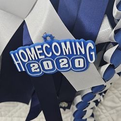 3 Homecoming Mums