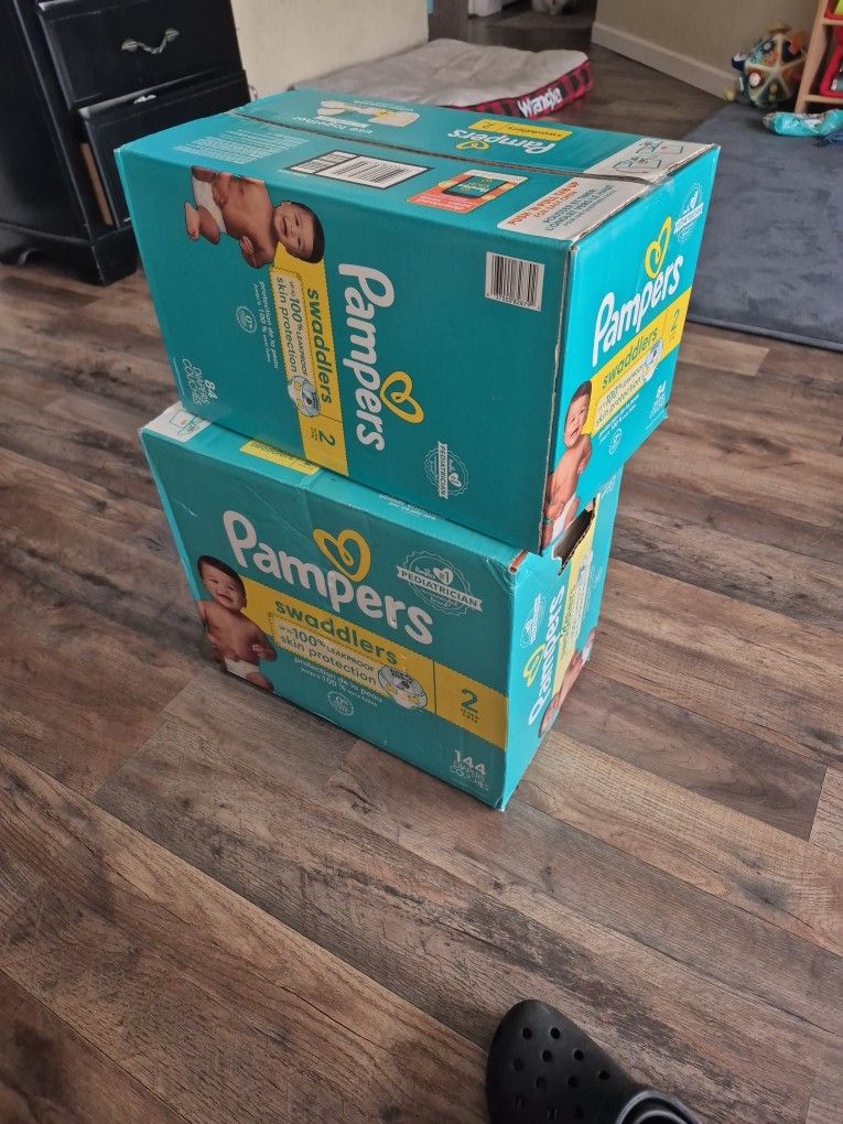 Pampers Swaddlers Size 2