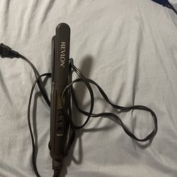 Revlon Hire Iron