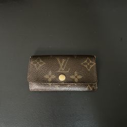 brown monogram vintage louis vuitton 4 key holder