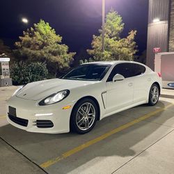 2016 Porsche Panamera