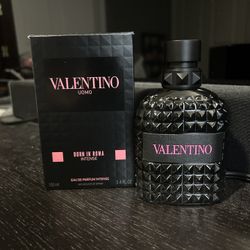Valentino Born In Roma Intense EDP