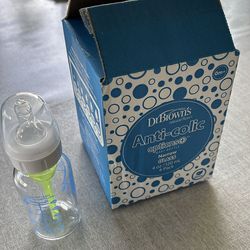 Dr. Brown's Anti-Colic Options+ Narrow Glass Baby Bottle with Level 1 Slow Flow Nipple, BPA-Free, 4 oz/120mL, 4-Pack