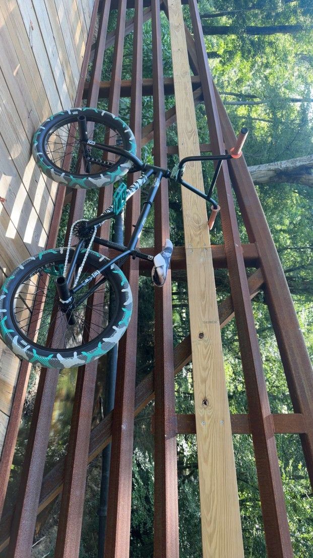 Kink BMX Bike