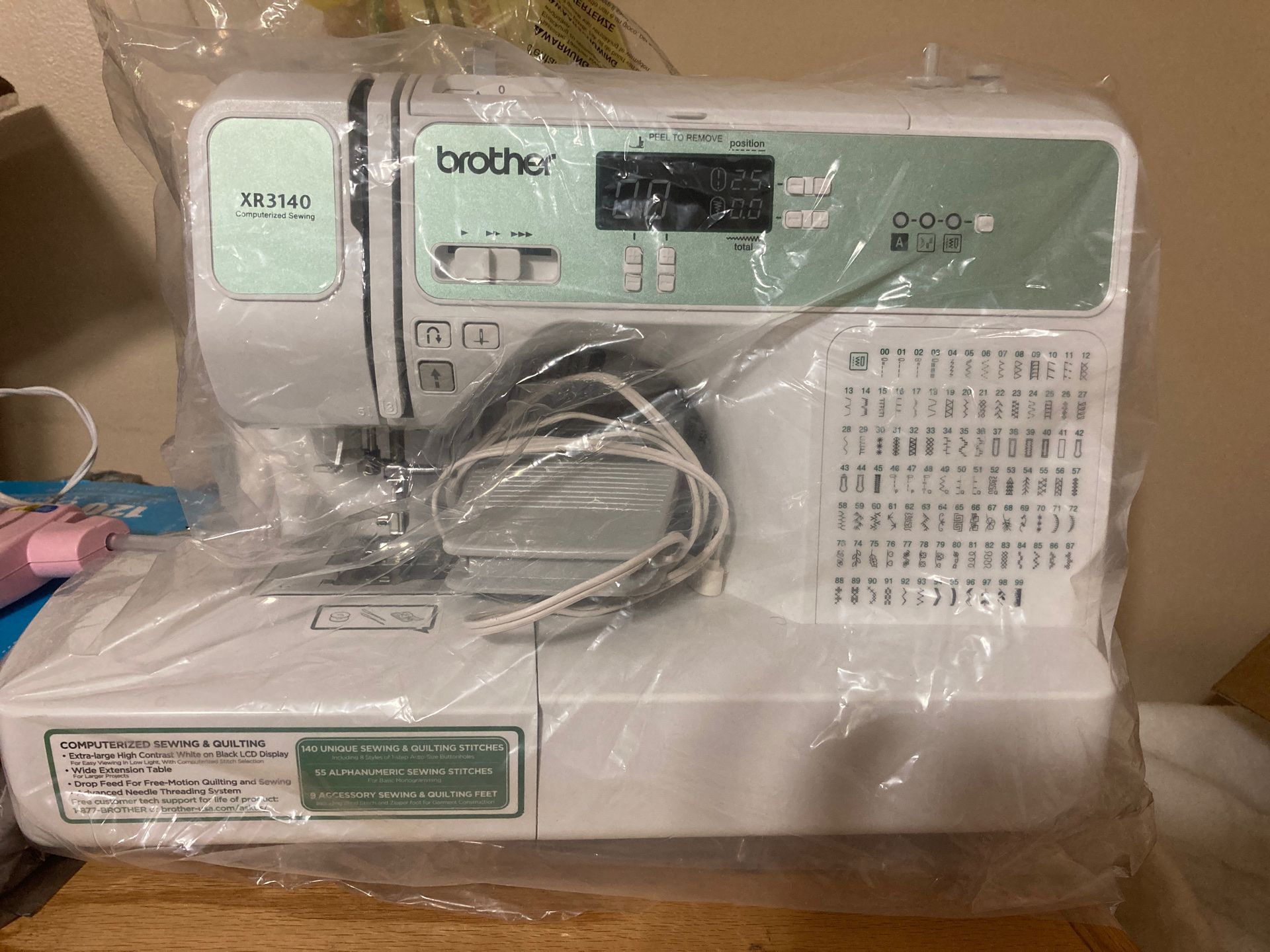 Brother Sewing Machine XR3140 / 140 Stitch for Sale in Chicopee, MA