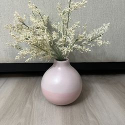 Vase & Flowers