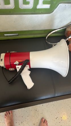 Mega phone