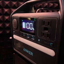 Anker 522 Portable Power Station (299Wh)