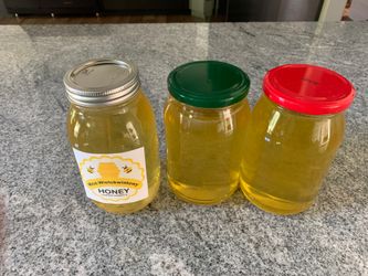 Local Honey from Lockport one quart jar