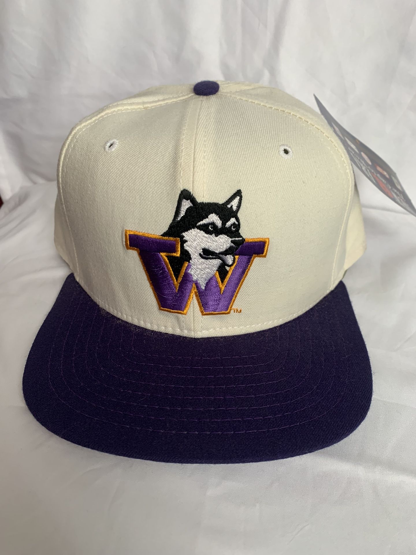 Vintage Huskies New Era Hat