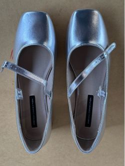 Zapatos mujer color plata size 8 US $25
