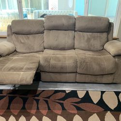 FREE Recliner Couches