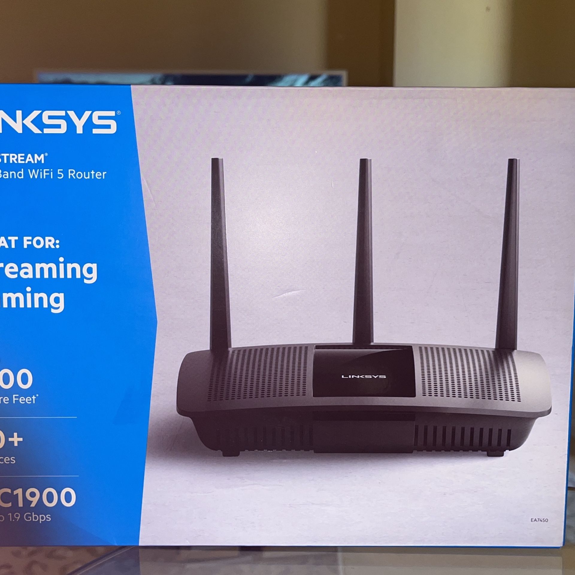 LINKSYS AC1900 WiFi 5 Router 