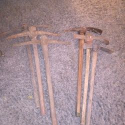 PICKAXES AND MADDOXS