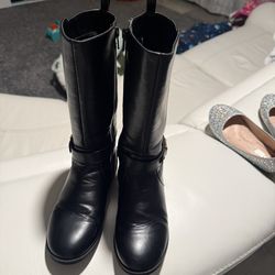 girls' boots Place  size 3